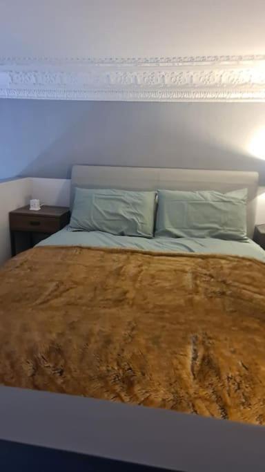 5 Luxury Spacious Loft - Prime Location - Comfortable Bed & Sofa Hove Buitenkant foto